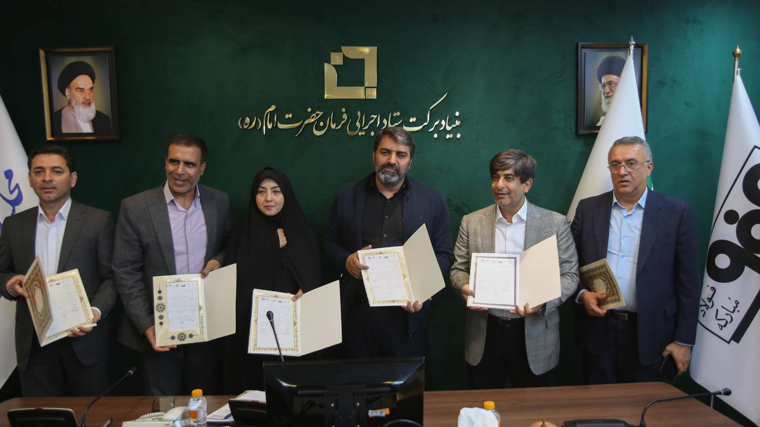 گزارش تصویری امضای تفاهمنامه همکاری 600 میلیارد تومانی جهت راه‌اندازی نیروگاه‌های خورشیدی کوچک مقیاس و تجمیعی در شهرستان مبارکه