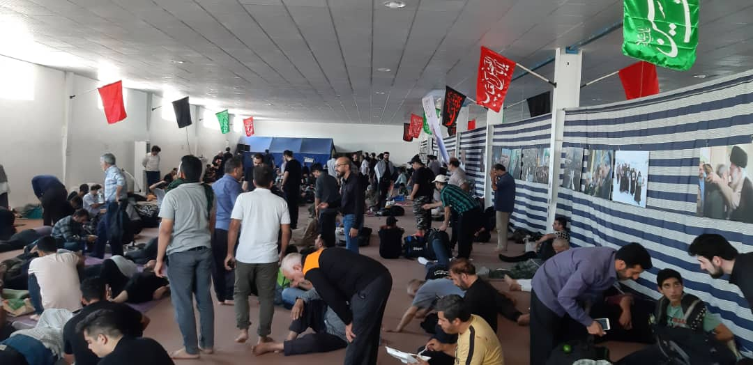  آبرسانی بنیاد برکت به زائران حسینی/ خدمات پزشکی و اقامتی پایانه برکت به راهپیمایان اربعین 